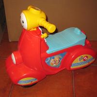 Scooter Fisher Price no chicco