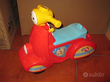 Scooter Fisher Price no chicco