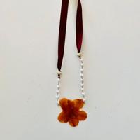 Collana Elegante Nastro E Fiore Plastificato