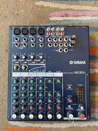 Mixer Yamaha  MG102c