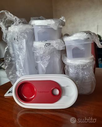 TUPPERWARE 6 ovali contenitori dispensa  + omaggio