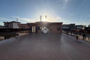 MULTILOCALE A GRUMO NEVANO