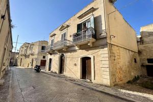 Loft / Open Space di 175 m² con 2 locali a Matera