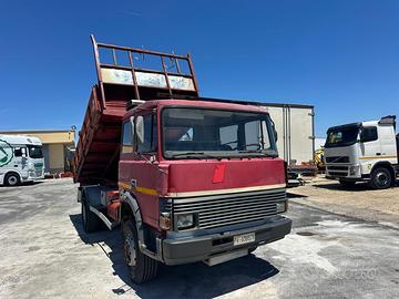 Iveco 145-17 ribaltabile
