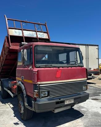 Iveco 145-17 ribaltabile
