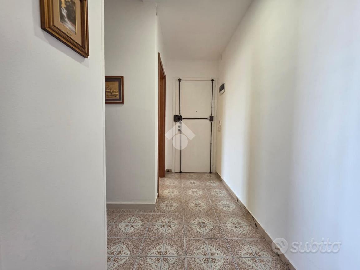 Apartment in Arma, Provincia di Imperia - Altro