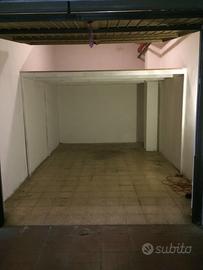 Garage Via Enzo Fioritto 18 mq con soppalco