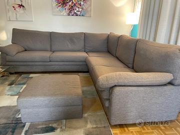 Divano ad angolo con pouf contenitore