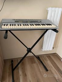 Tastiera GT820 Bontempi + asta di supporto