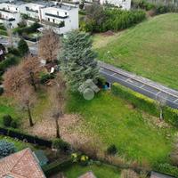 VILLA A SCHIERA D'ANGOLO A BORGO VIRGILIO