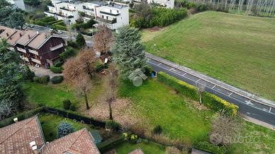 VILLA A SCHIERA D'ANGOLO A BORGO VIRGILIO