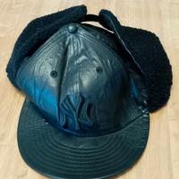 Cappello con para orecchi