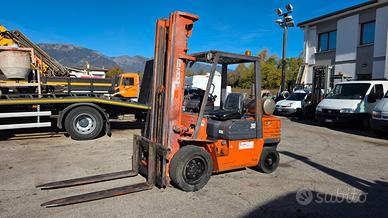 Carrello elevatore diesel Toyota 5FD30 - 30 q.li.