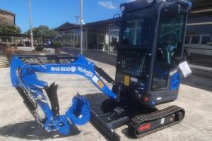Mini escavatore Rippa R15 Kubota con cabina