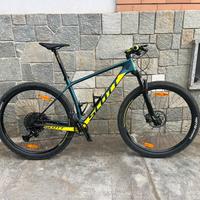 Bici Scott Scale 940