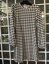 Abito bianco e nero Reserved