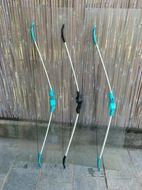 ARCHI, PISTOLA, LAMPADE. 