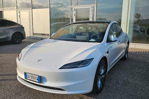 Tesla Model 3 Highland Premium RWD