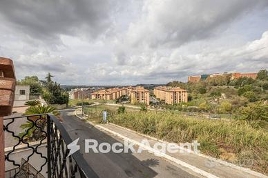 PORZIONE BIFAMILIARE MAGLIANA/MURATELLA DIVISIBILE