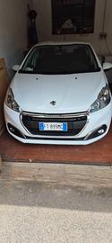 Peugeot  208