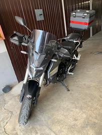 Honda hornet 750