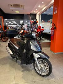 Piaggio Beverly 300 - FINANZIABILE 100%