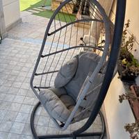 Sedia esterna sospesa