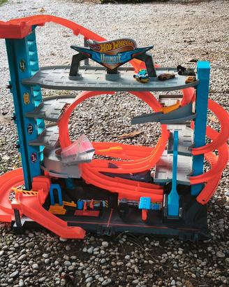 pista Hot wheels garage squalo