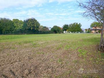 TERRENO EDIFICABILE DI 2.000 MQ