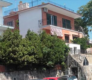 POZZUOLI - ARCO FELICE | Bilocale con cortile