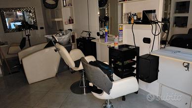 Arredamento salone completo unisex.