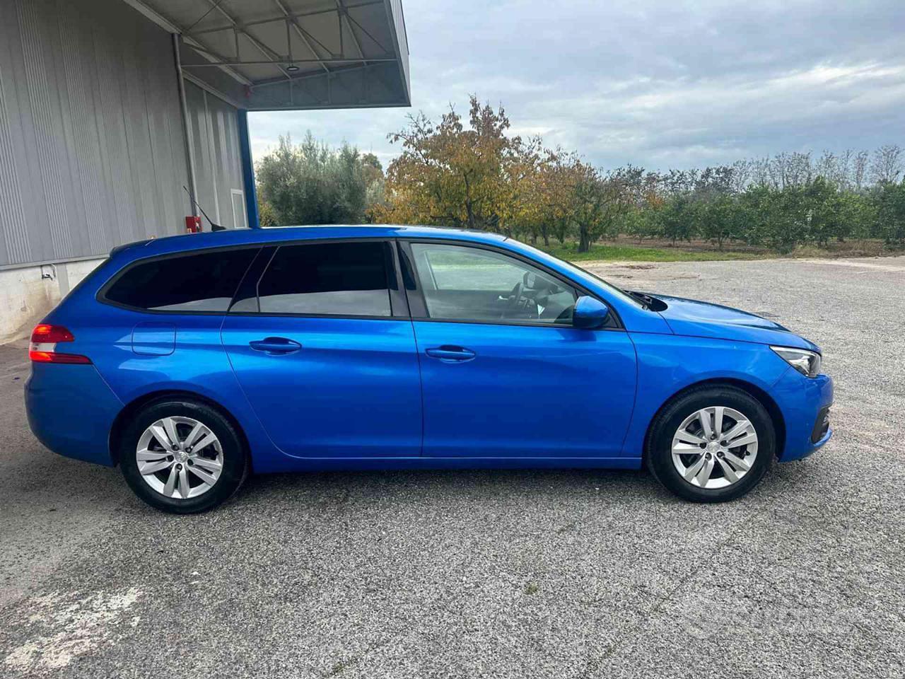 Peugeot 308 2020 photo 4