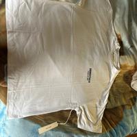 MAGLIA BIANCA ESSENTIAL FEAR OF GOD