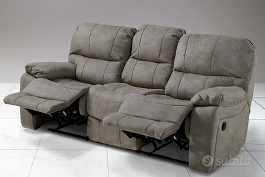 Divano 3 posti con 2 recliner elettrici come nuovo