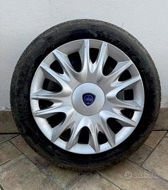 4Gomme estive con cerchio+copri cerchio originali