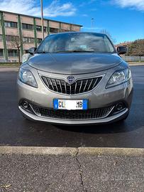Lancia Ypsilon hybrid