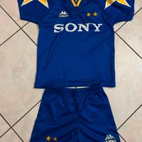 Divisa ufficiale Juventus 95/96 bambino
