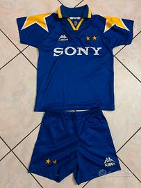 Divisa ufficiale Juventus 95/96 bambino