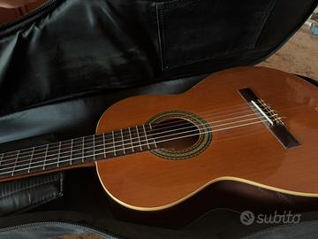 CHITARRA CLASSICA ALHAMBRA+CUSTODIA SEMI RIGIDA
