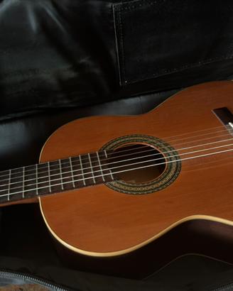 CHITARRA CLASSICA ALHAMBRA+CUSTODIA SEMI RIGIDA