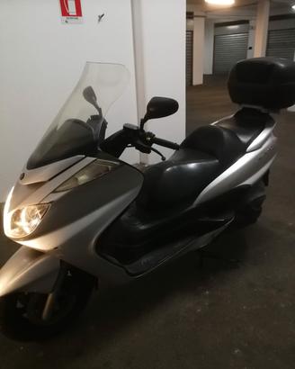 Yamaha majesty 400