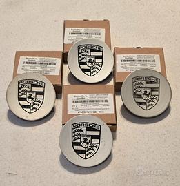 4 tappi coprimozzo Porsche originali