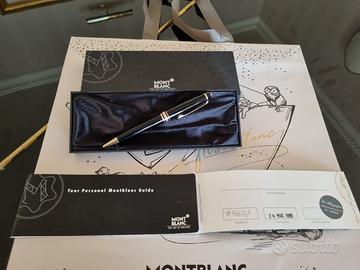 Montblanc nera con busta, da 550 a 235 €