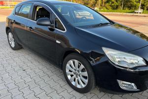 Opel astra J