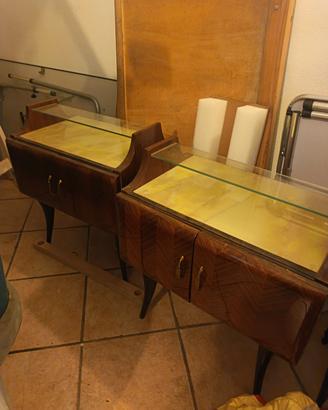coppia di comodini vintage