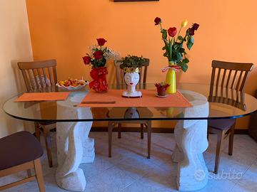 Tavolo in cristallo con scultura