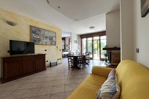 PORZIONE DI BIFAMILIARE A RIMINI