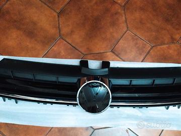 GRIGLIA RADIATORE  GOLF 7  