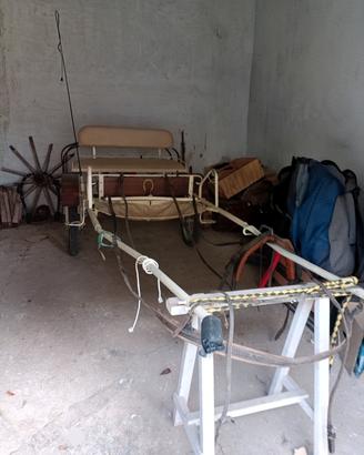 Calesse da passeggiata tre posti 