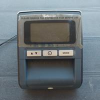 Rilevatore di banconote false